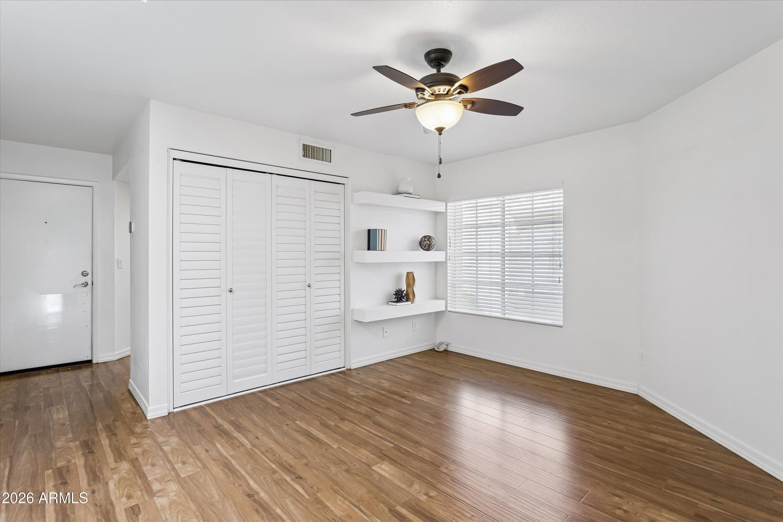 12005 N 40th Way, Phoenix, AZ 85028 — photo 23 of 40