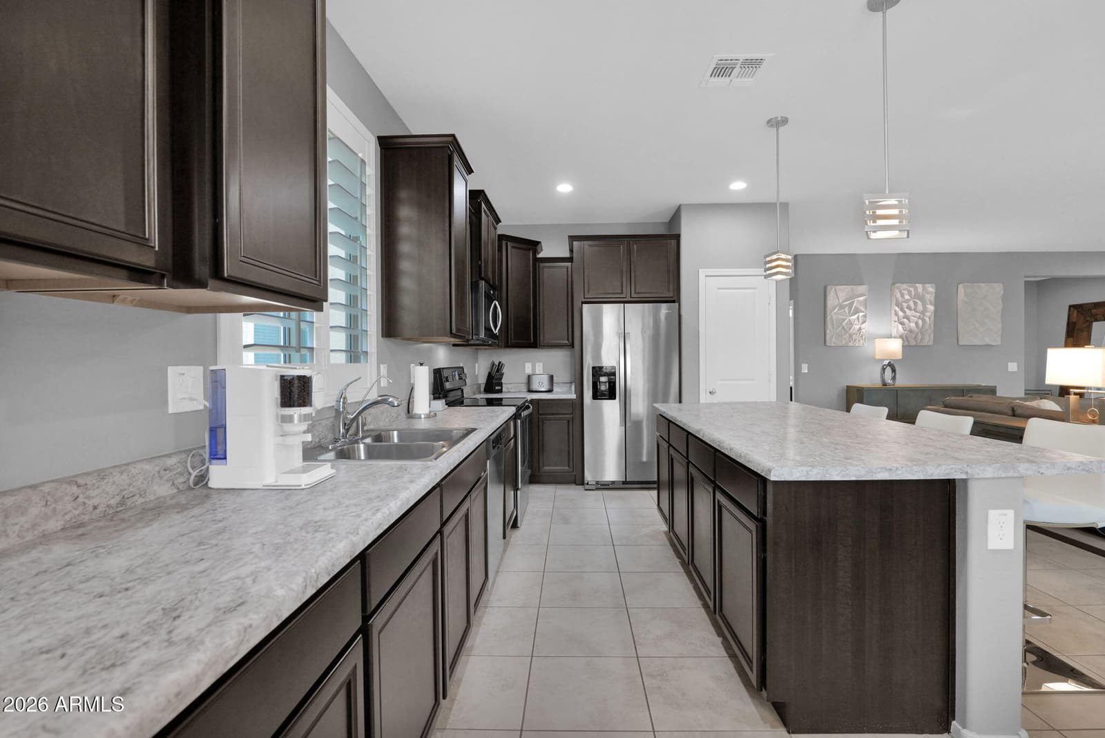 10219 W Lawrence Lane, Peoria, AZ 85345 — photo 4 of 28