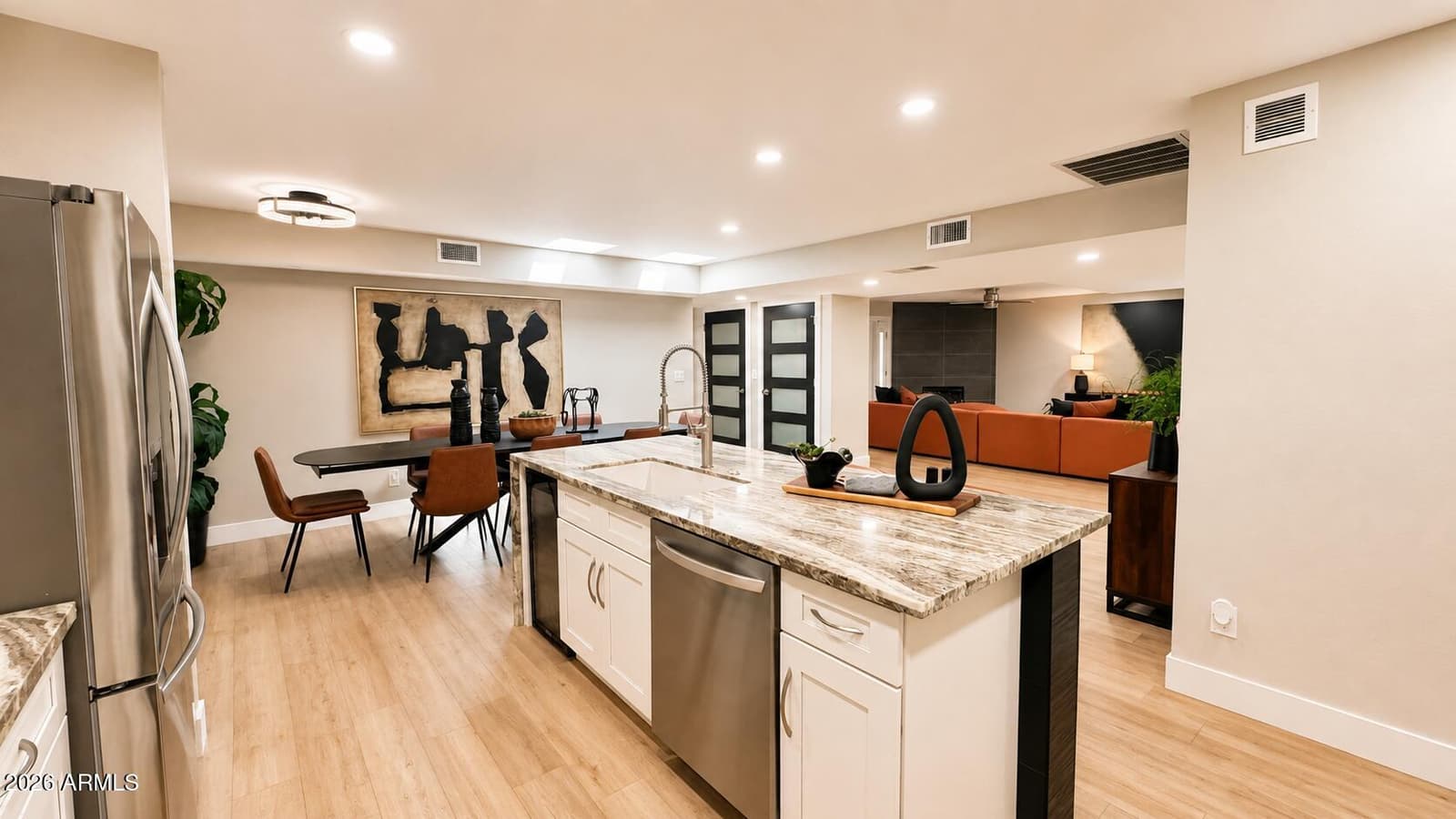 8076 E Via Del Arbor, Scottsdale, AZ 85258 — photo 12 of 32