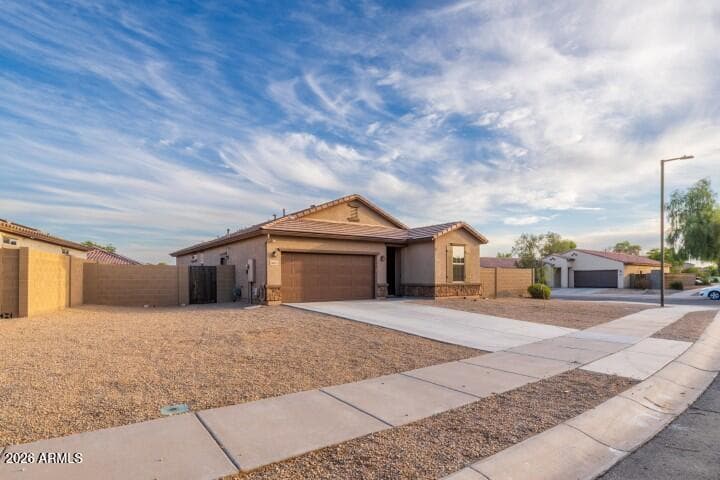 16833 W Moreland Street, Goodyear, AZ 85338 — photo 2 of 45