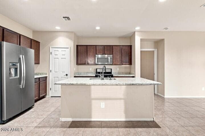 16833 W Moreland Street, Goodyear, AZ 85338 — photo 9 of 45