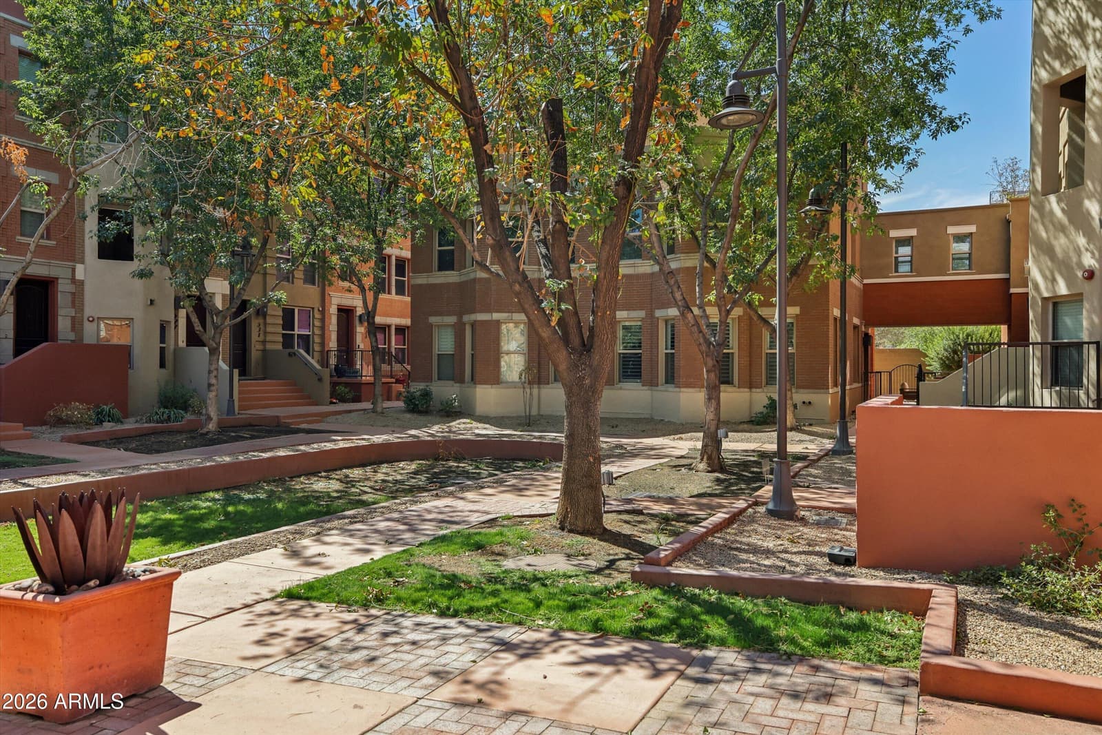543 W 6th Street, Tempe, AZ 85281 — photo 3 of 59