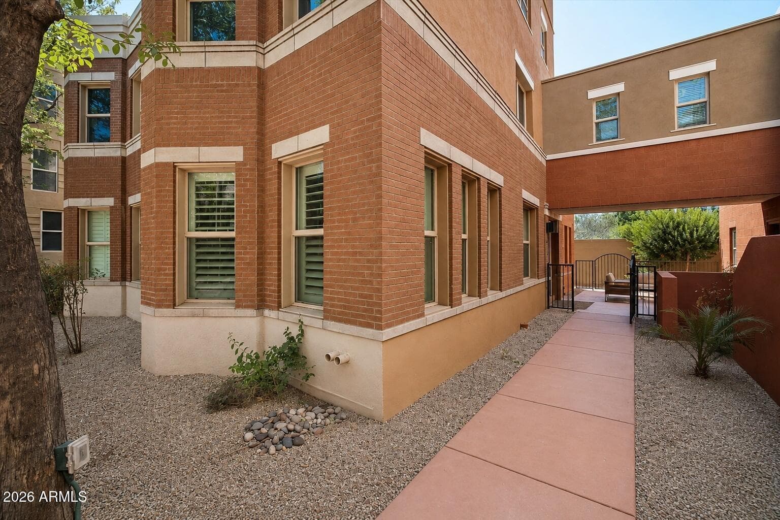 543 W 6th Street, Tempe, AZ 85281 — photo 5 of 59