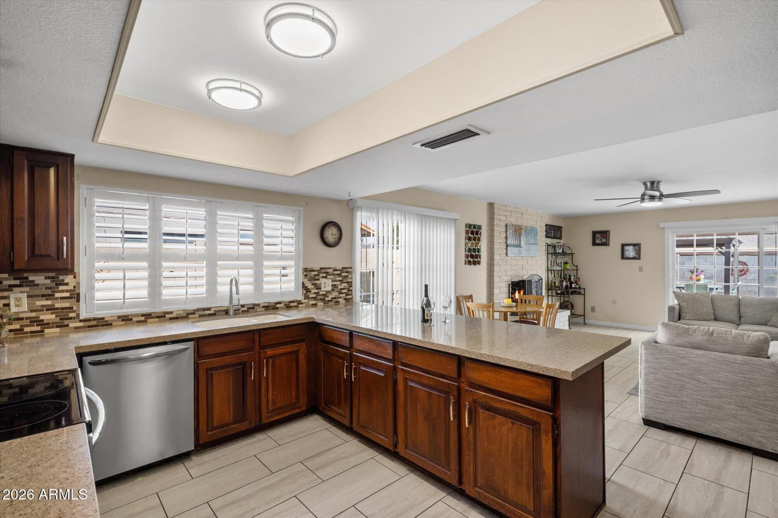 4933 W Onyx Avenue, Glendale, AZ 85302 — photo 10 of 26