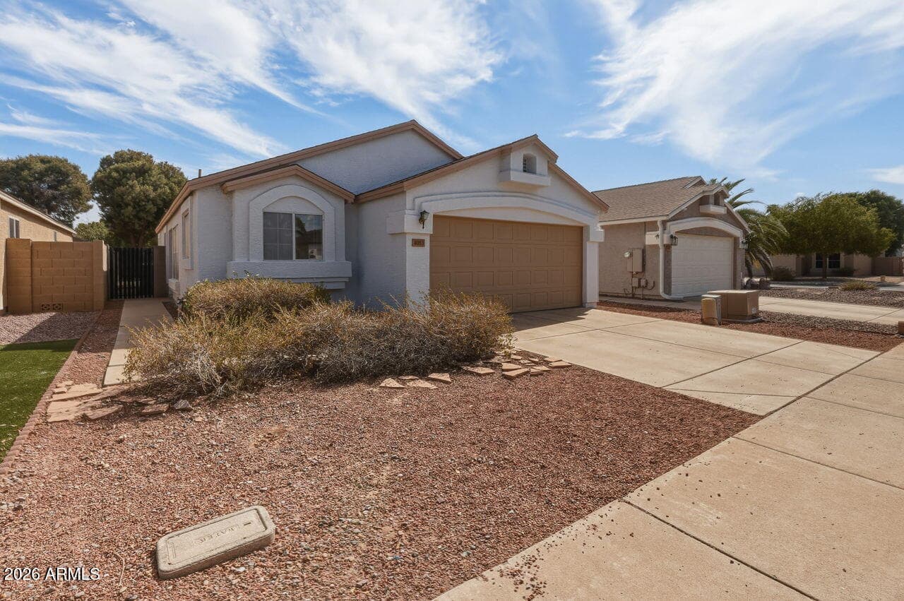 4053 W Villa Linda Drive, Glendale, AZ 85310 — photo 2 of 55