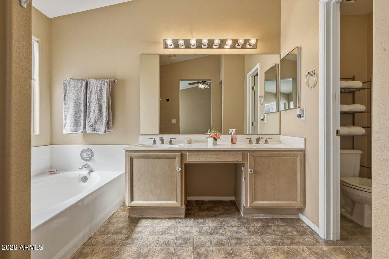 4053 W Villa Linda Drive, Glendale, AZ 85310 — photo 26 of 55
