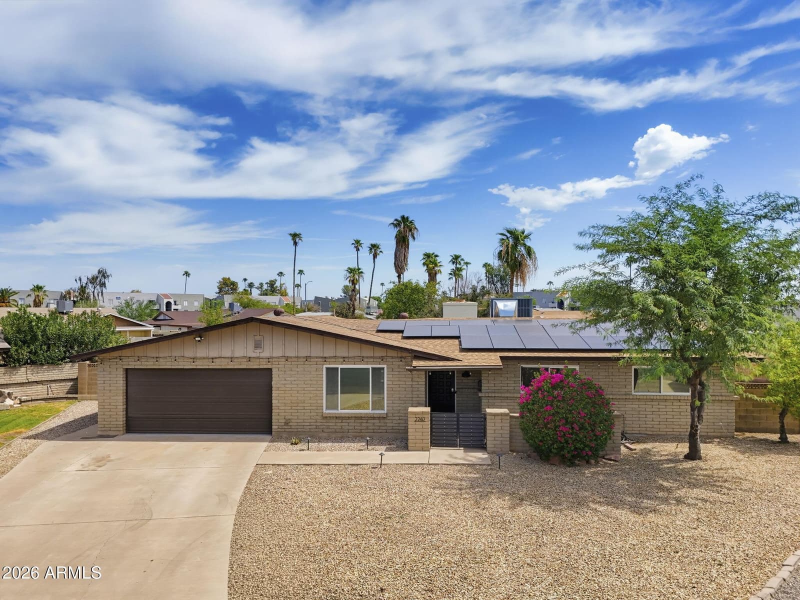 2242 W Concho Circle, Mesa, AZ 85202 — photo 5 of 65