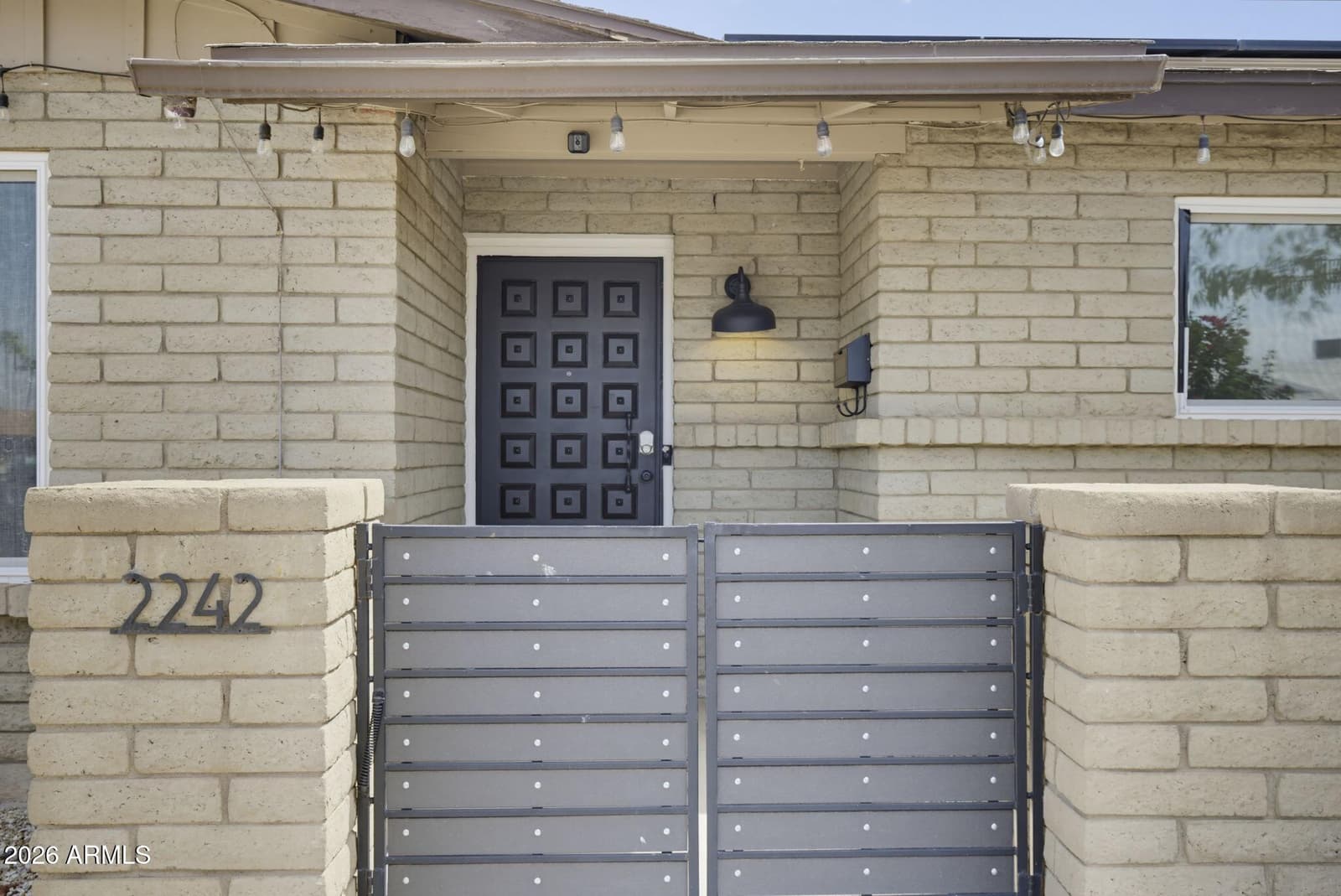 2242 W Concho Circle, Mesa, AZ 85202 — photo 9 of 65