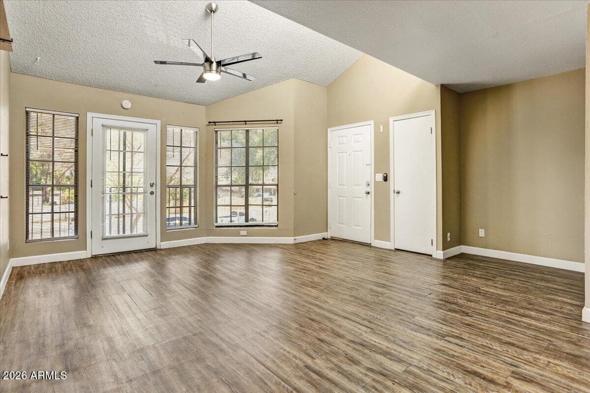 8888 N 47th Avenue 230, Glendale, AZ 85302 — photo 5 of 18