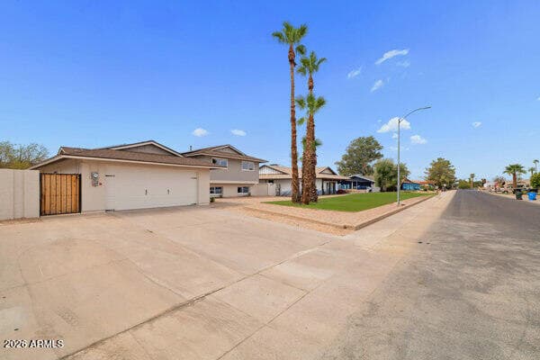 3541 W Dailey Street, Phoenix, AZ 85053 — photo 5 of 73