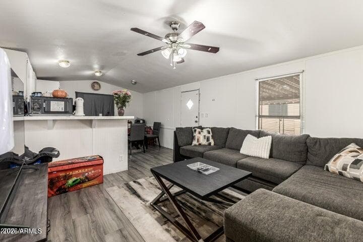8427 W Glendale Avenue 15, Glendale, AZ 85305 — photo 5 of 18