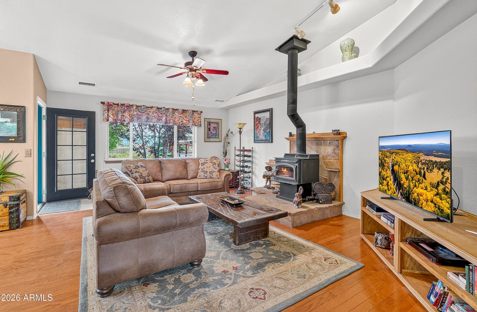 11005 Henry Drive, Flagstaff, AZ 86004 — photo 14 of 41