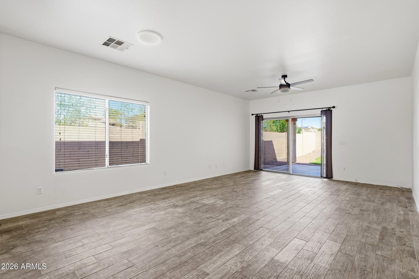 334 W Rio Drive, Casa Grande, AZ 85122 — photo 5 of 30
