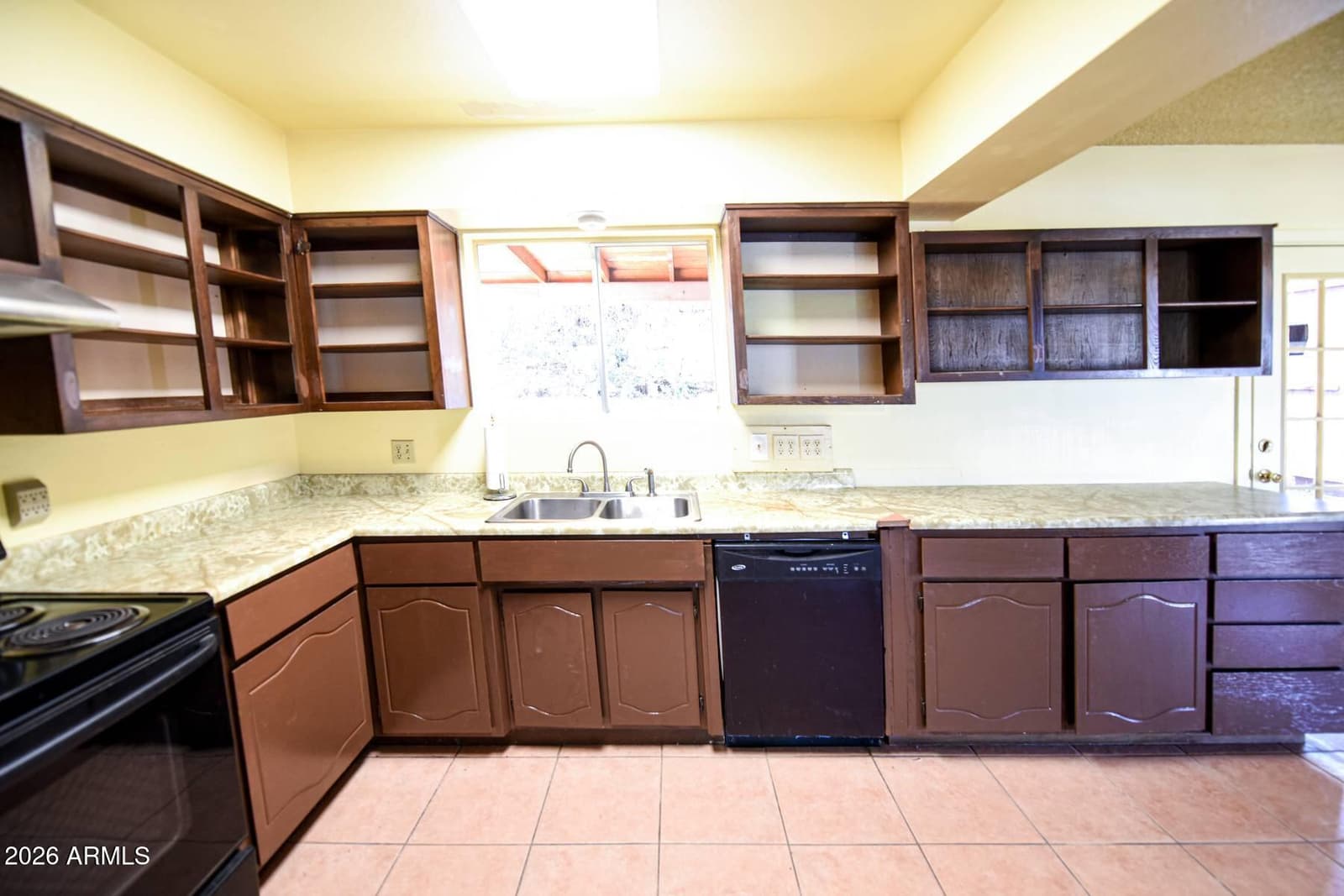 8440 S Springfield Road, Globe, AZ 85501 — photo 8 of 47