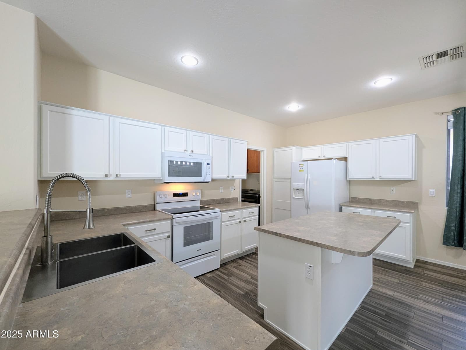 16635 N 169th Avenue, Surprise, AZ 85388 — photo 19 of 60