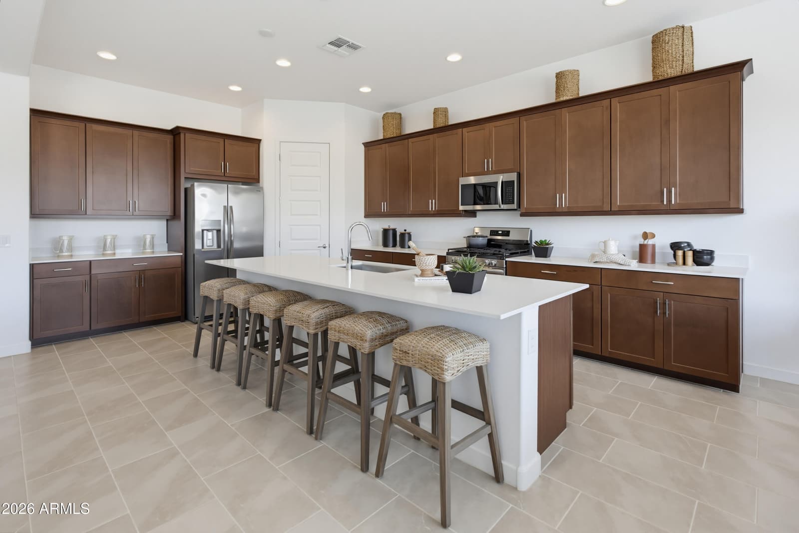15053 W Desert Hollow Drive, Surprise, AZ 85387 — photo 9 of 80