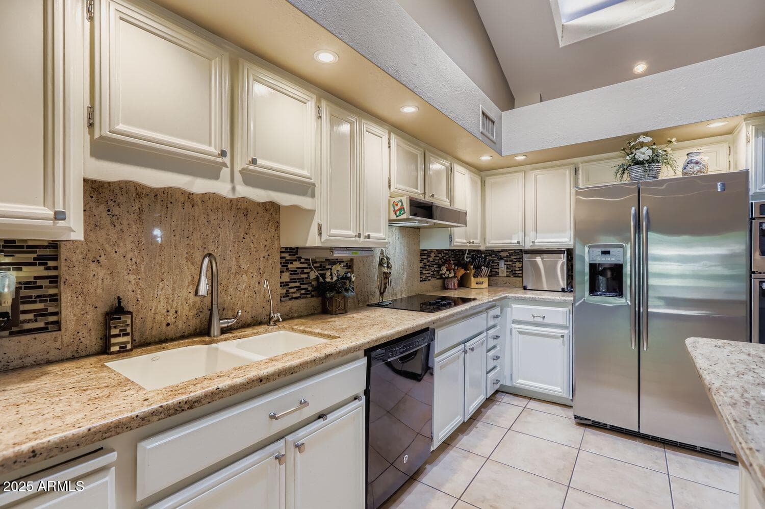 10437 E Cochise Avenue, Scottsdale, AZ 85258 — photo 12 of 38