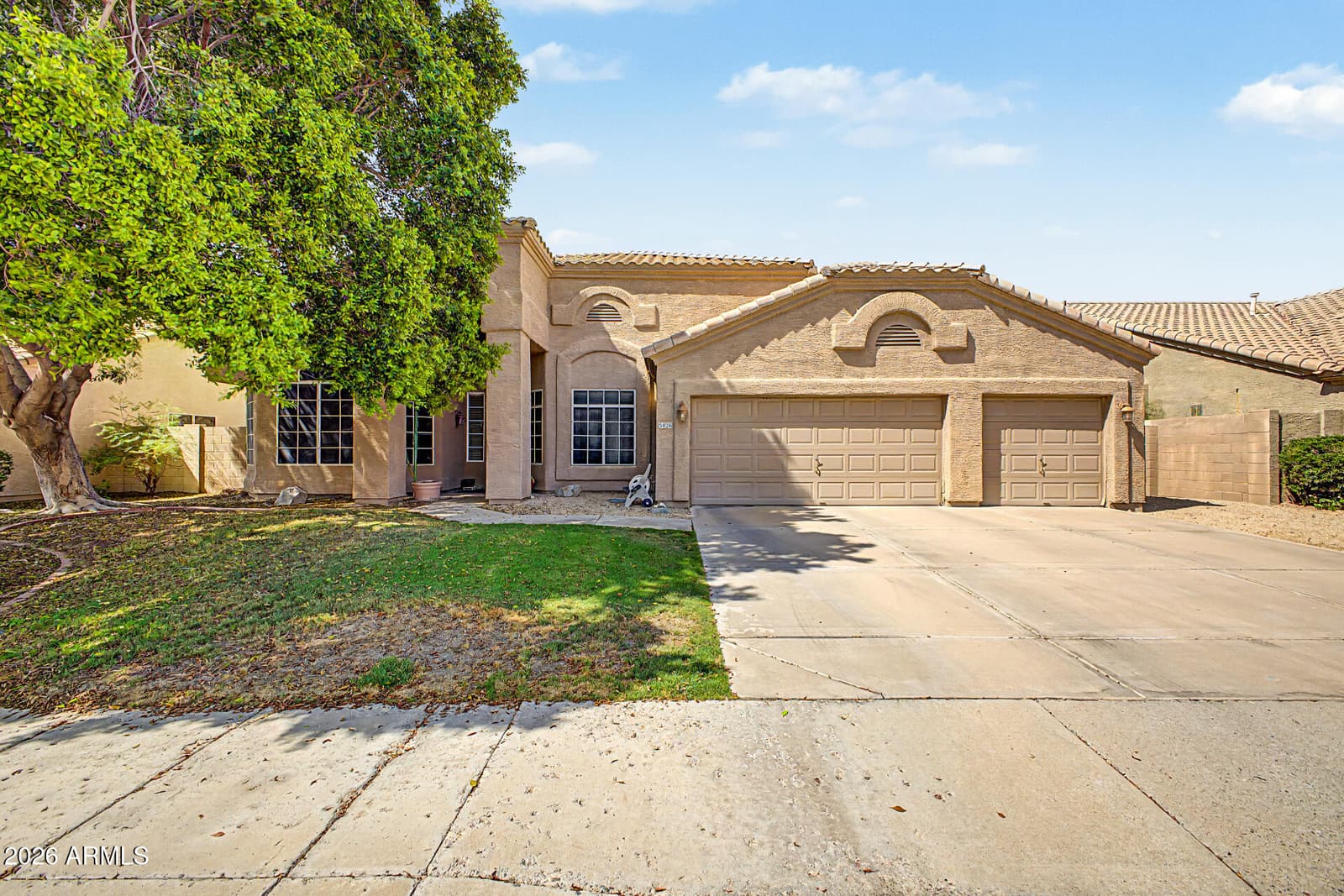 5426 E Anderson Drive, Scottsdale, AZ 85254 — photo 1 of 37