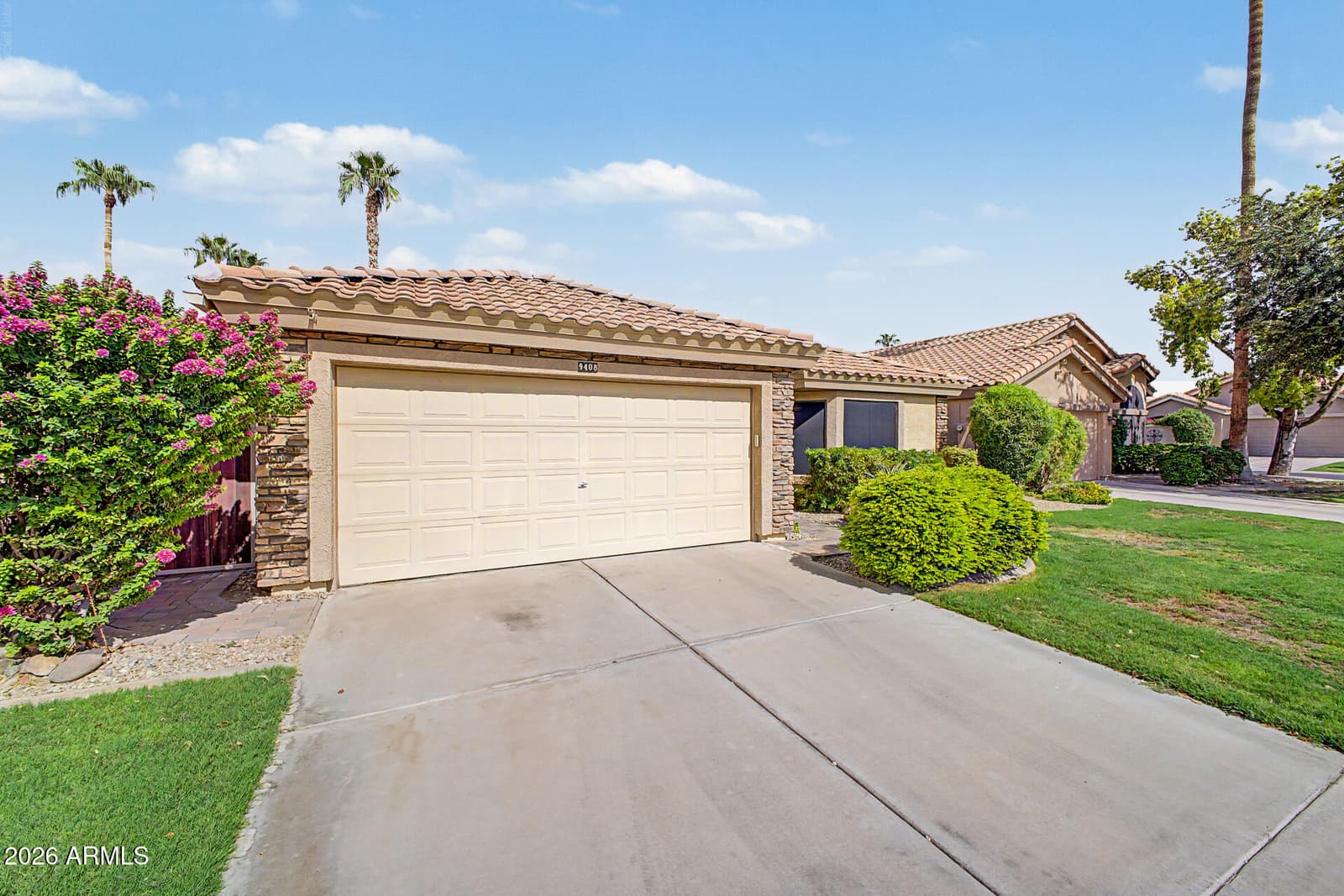 9408 W Taro Lane, Peoria, AZ 85382 — photo 2 of 24