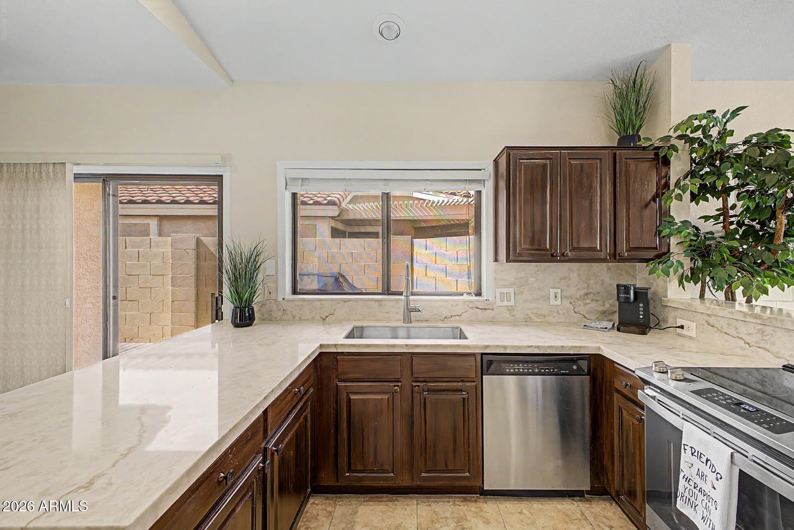 9408 W Taro Lane, Peoria, AZ 85382 — photo 8 of 24