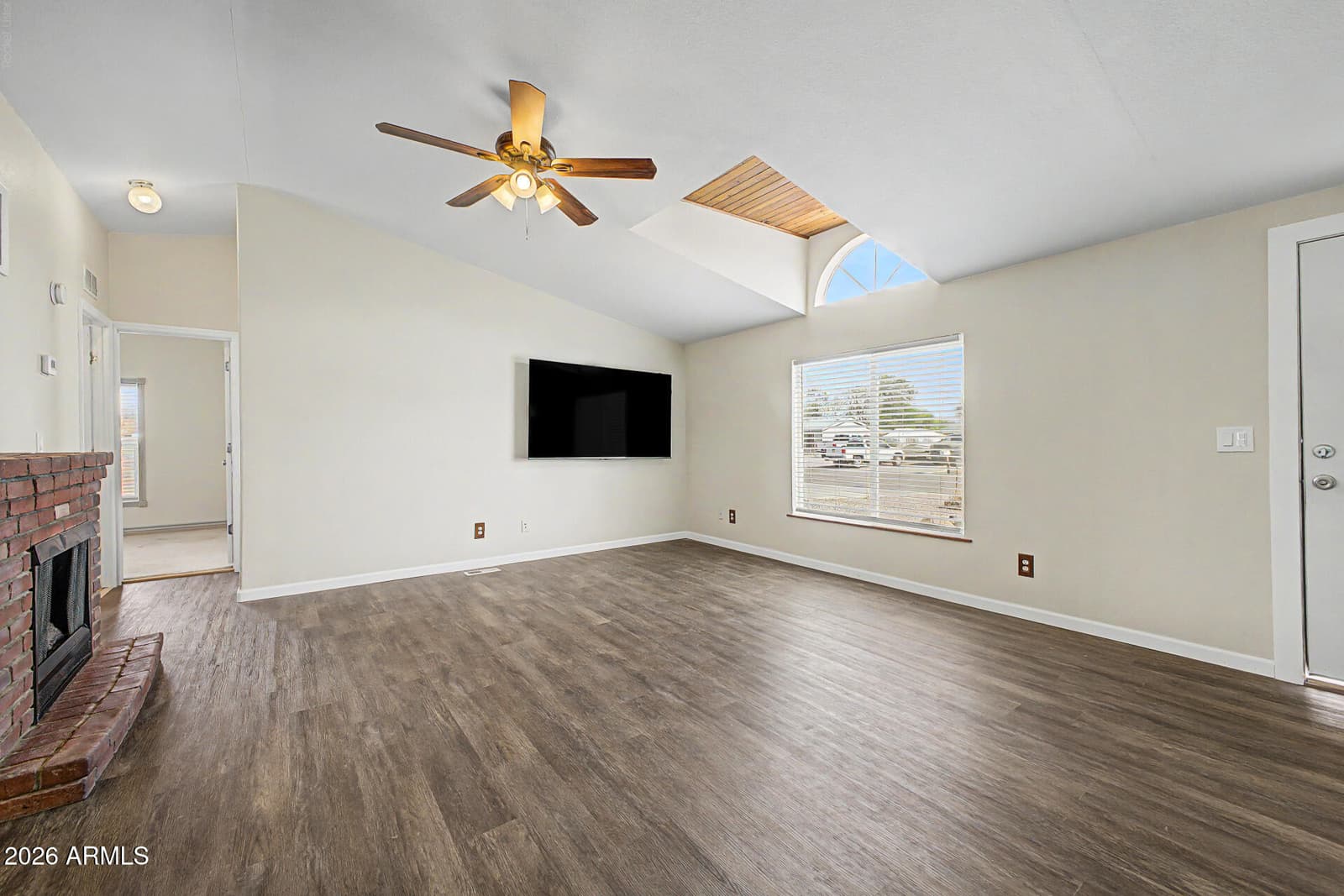 828 E Quentin Lane, San Tan Valley, AZ 85140 — photo 8 of 32