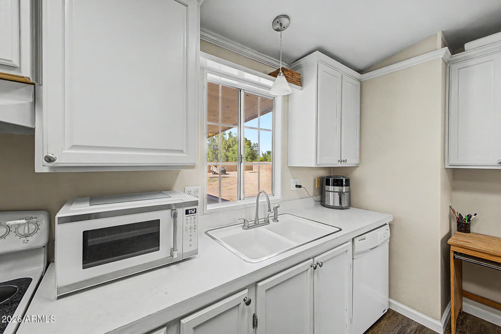 828 E Quentin Lane, San Tan Valley, AZ 85140 — photo 13 of 32