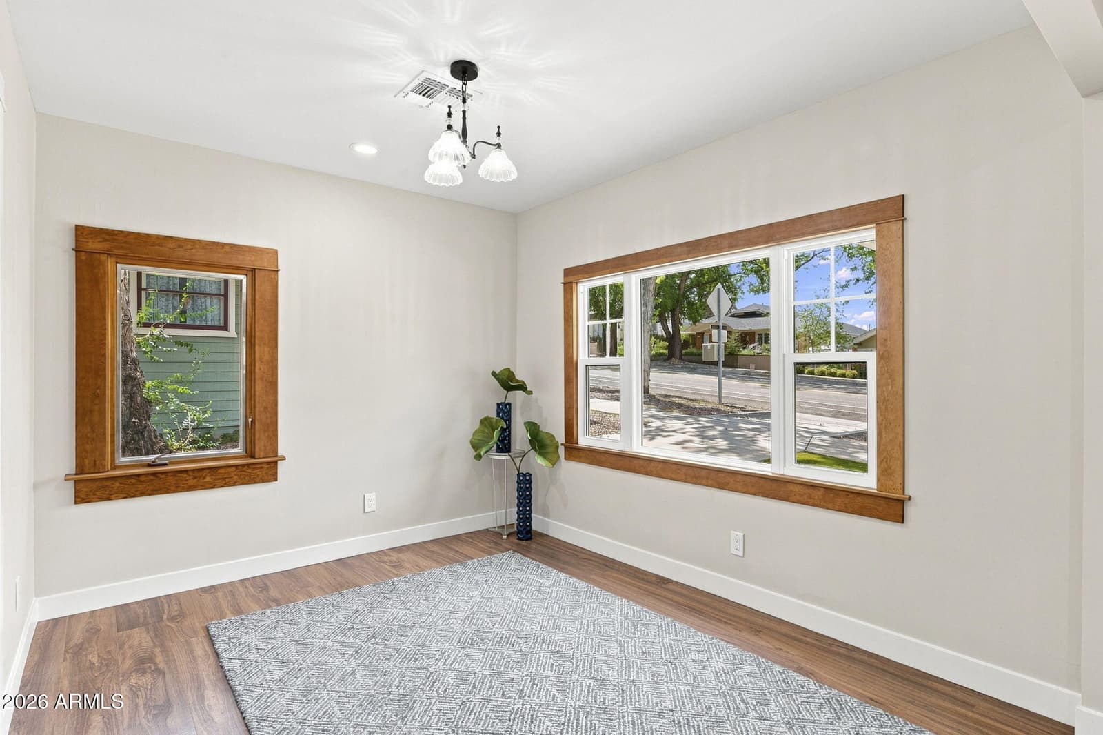 337 S Mount Vernon Avenue, Prescott, AZ 86303 — photo 8 of 41