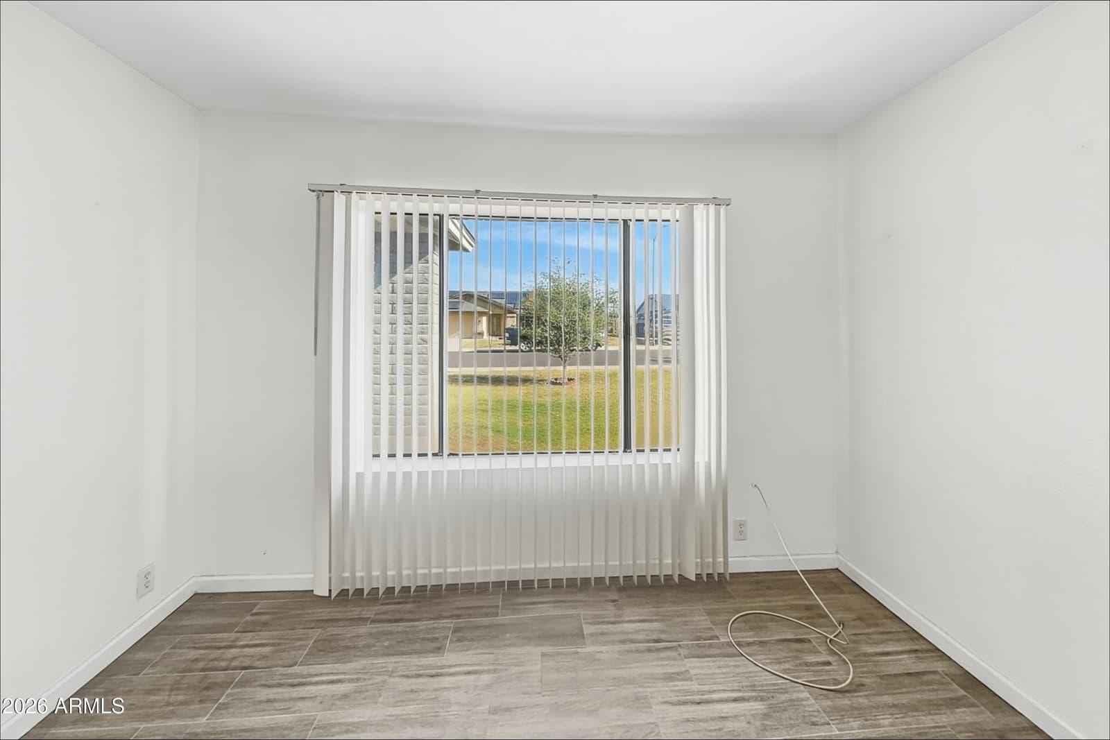 8803 W Diana Avenue, Peoria, AZ 85345 — photo 11 of 22