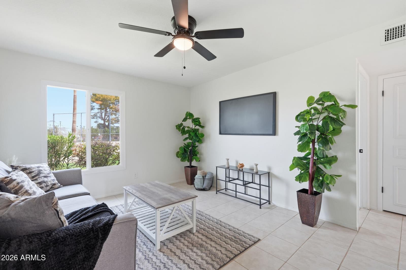 602 E Strahan Drive, Tempe, AZ 85283 — photo 8 of 33