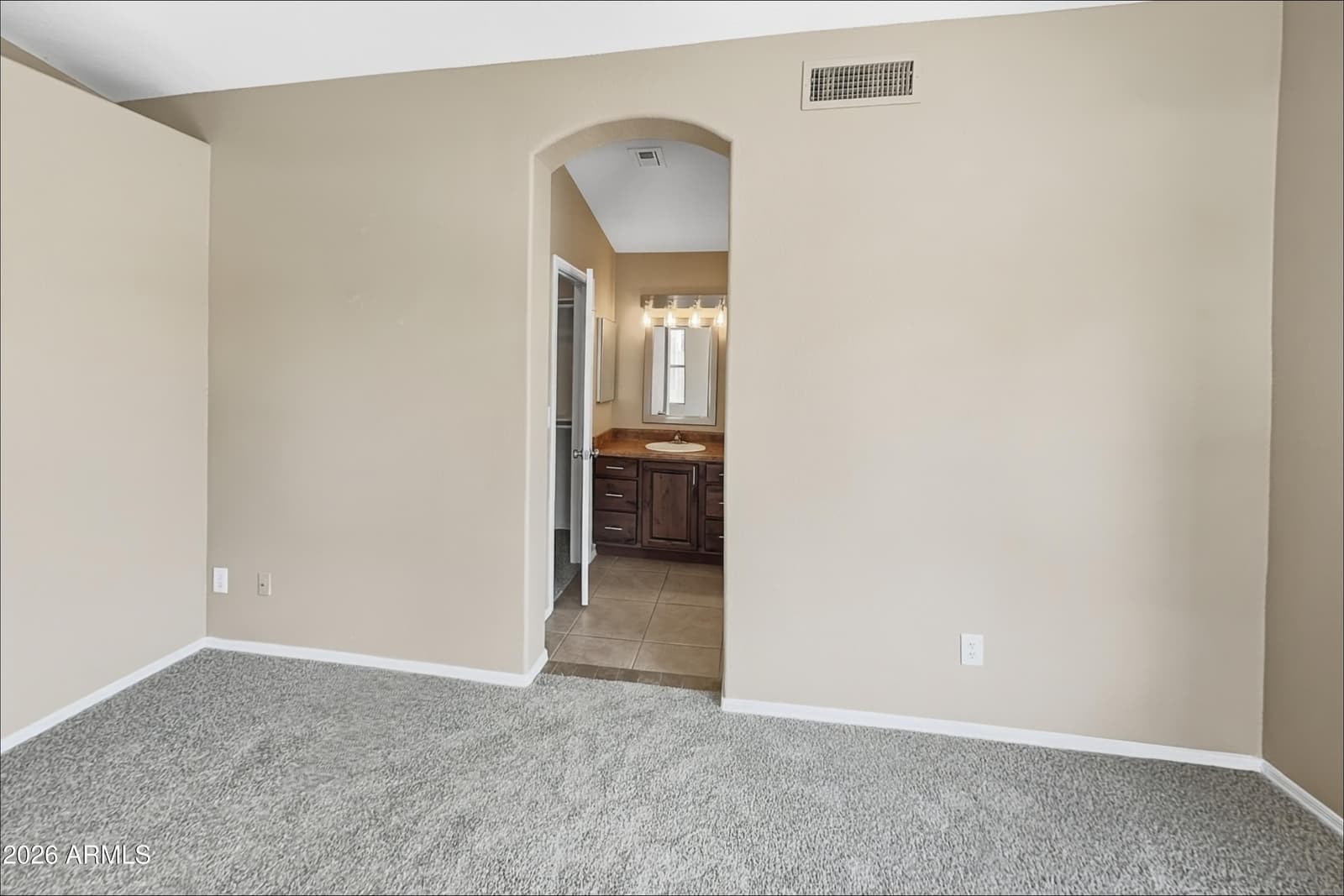 6910 W Via Del Sol Drive, Glendale, AZ 85310 — photo 7 of 14