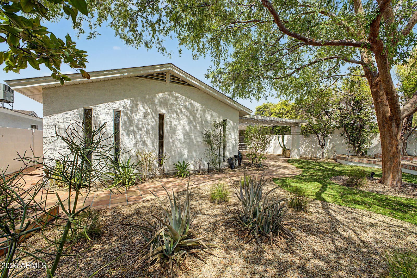 601 W Fellars Drive, Phoenix, AZ 85023 — photo 34 of 35