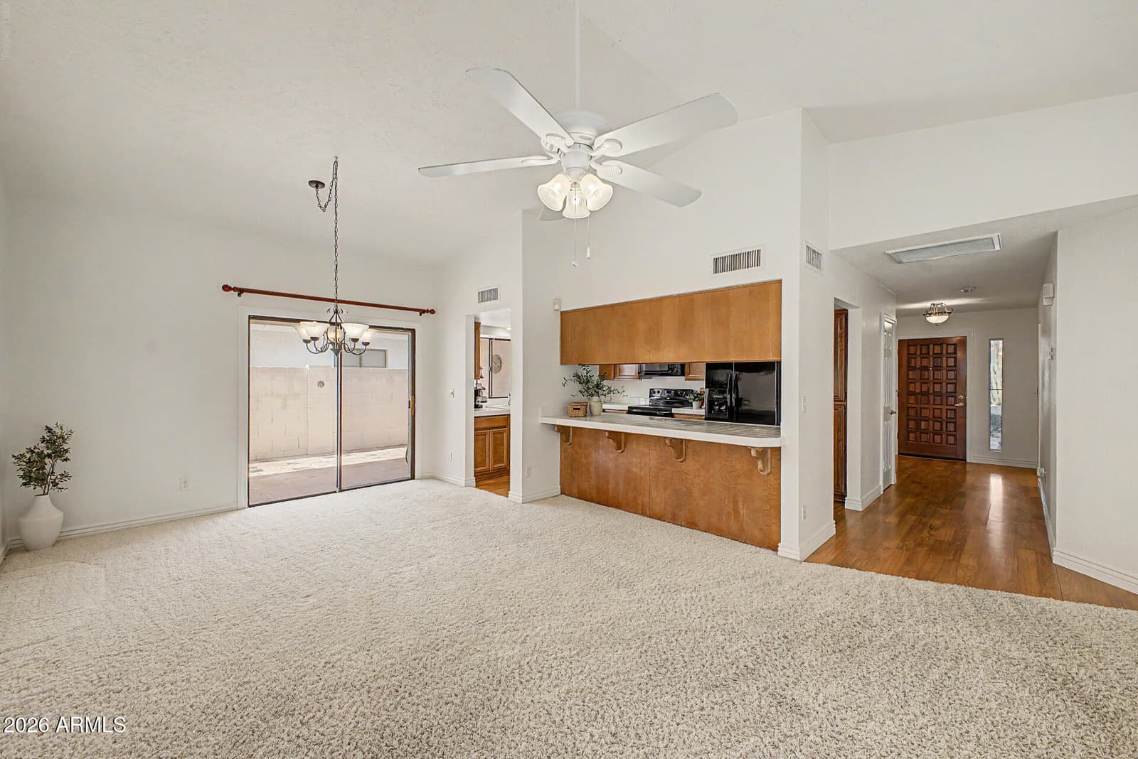 601 W Fellars Drive, Phoenix, AZ 85023 — photo 11 of 35
