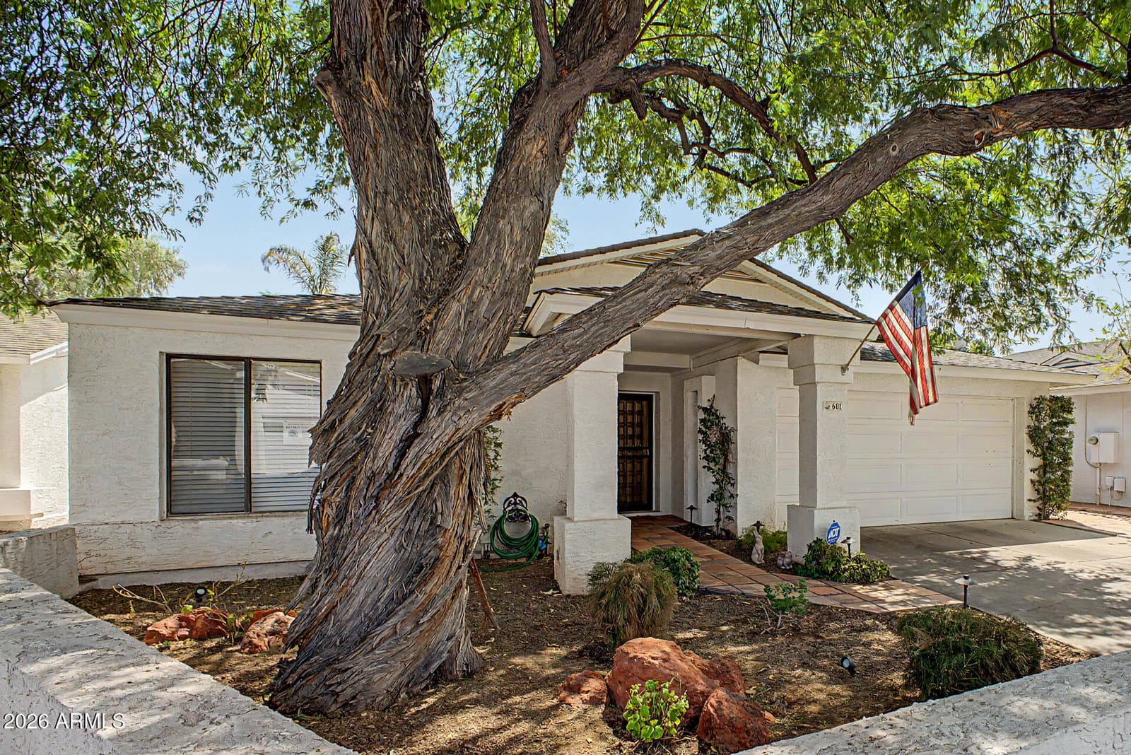 601 W Fellars Drive, Phoenix, AZ 85023 — photo 3 of 35
