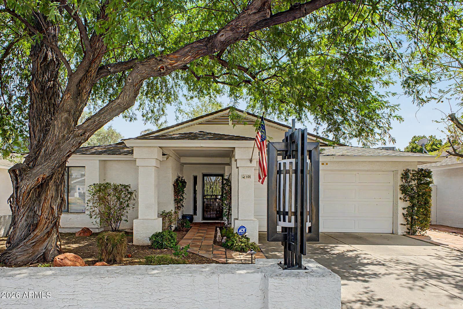 601 W Fellars Drive, Phoenix, AZ 85023 — photo 1 of 35