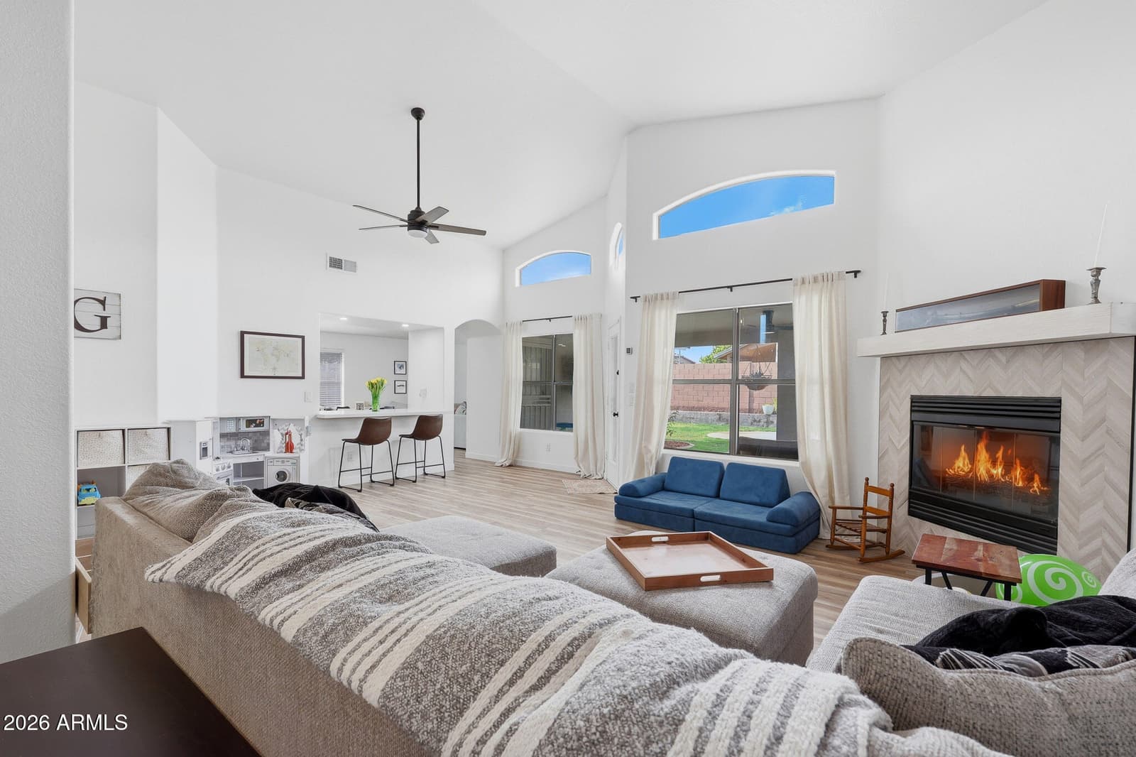 10414 W Daley Lane, Peoria, AZ 85383 — photo 12 of 34