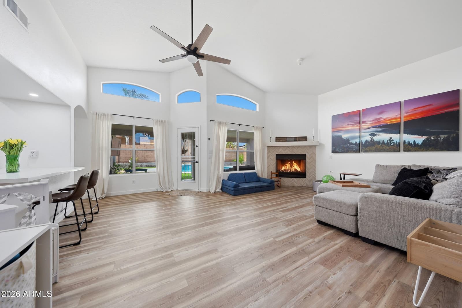 10414 W Daley Lane, Peoria, AZ 85383 — photo 11 of 34