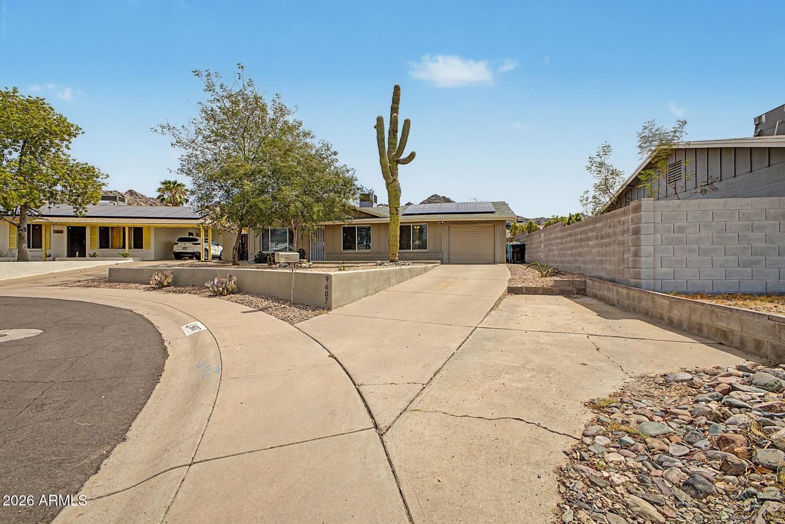 9607 N 15th Place, Phoenix, AZ 85020 — photo 3 of 31