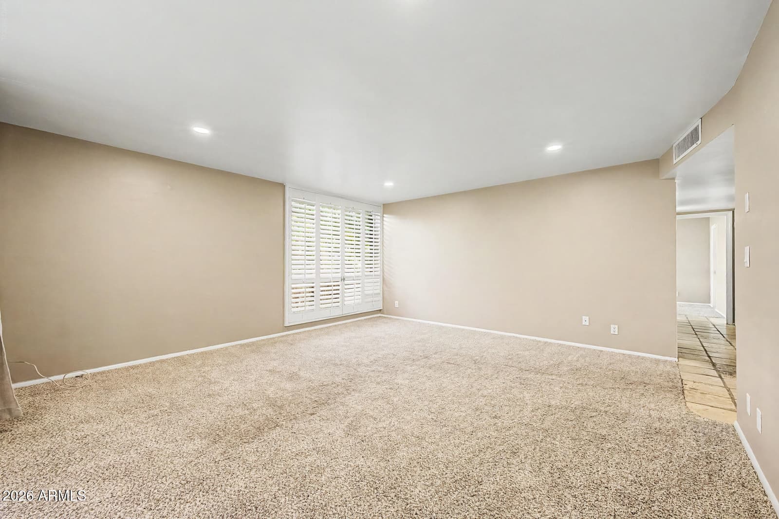 3270 E Camelback Road 114, Phoenix, AZ 85018 — photo 7 of 31