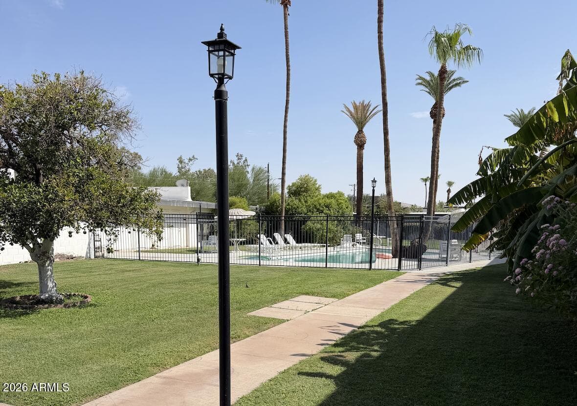 3270 E Camelback Road 114, Phoenix, AZ 85018 — photo 28 of 31