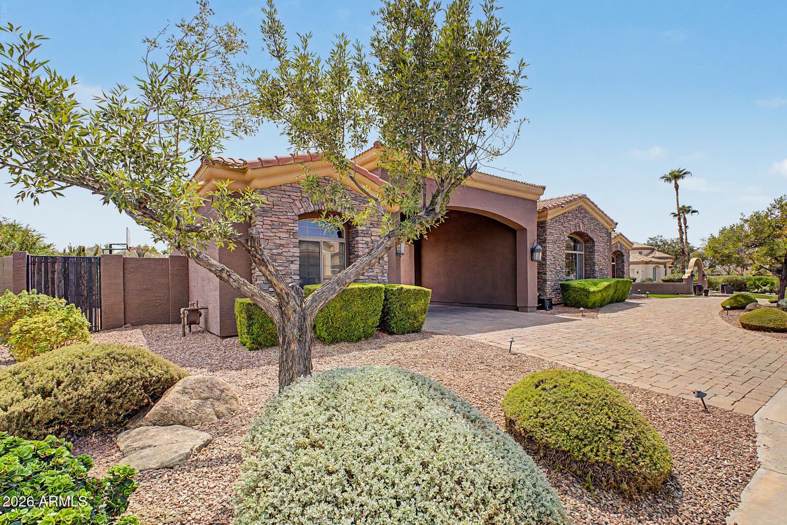 2675 E Bartlett Place, Chandler, AZ 85249 — photo 3 of 57