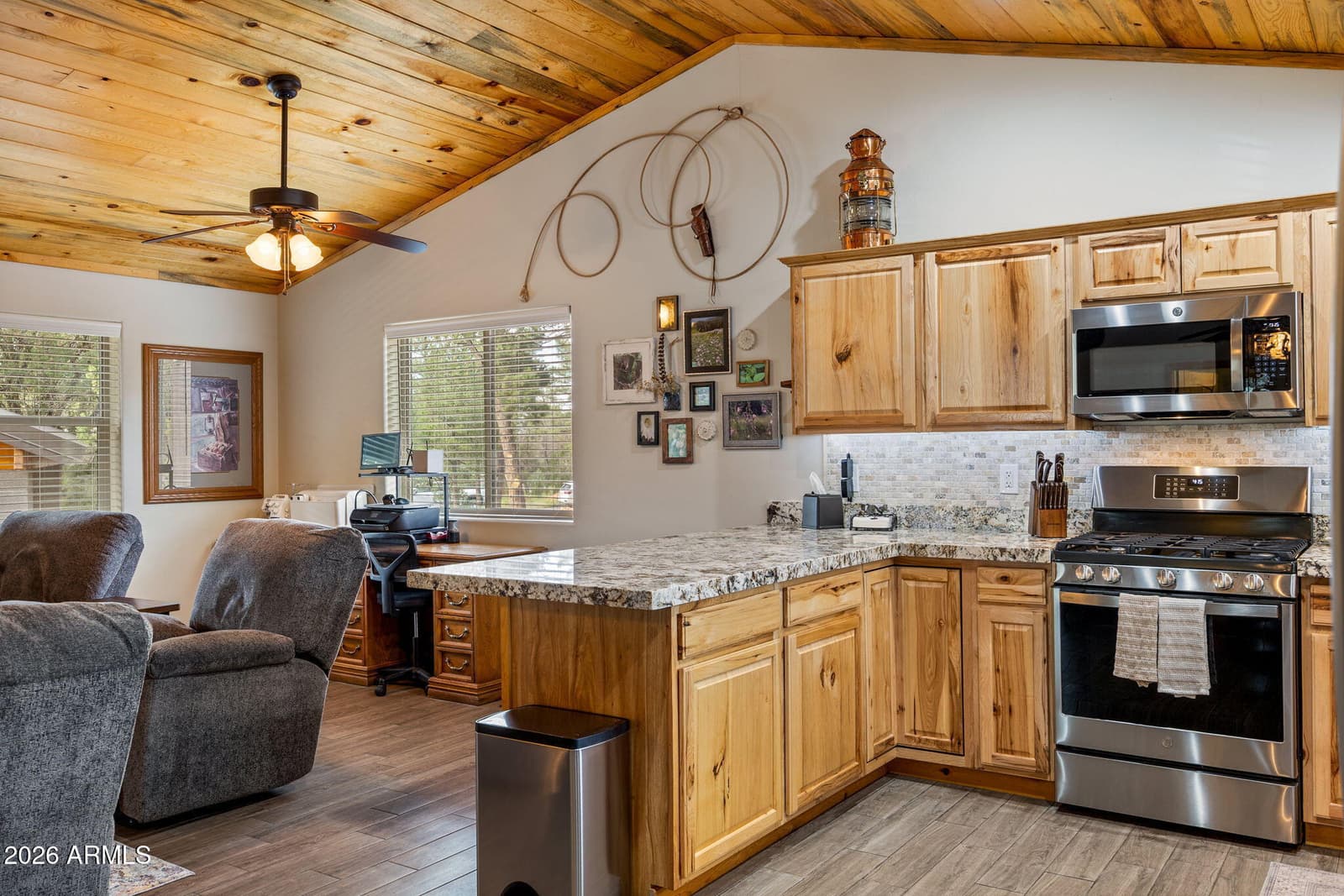 3111 Cedar Drive, Overgaard, AZ 85933 — photo 9 of 26
