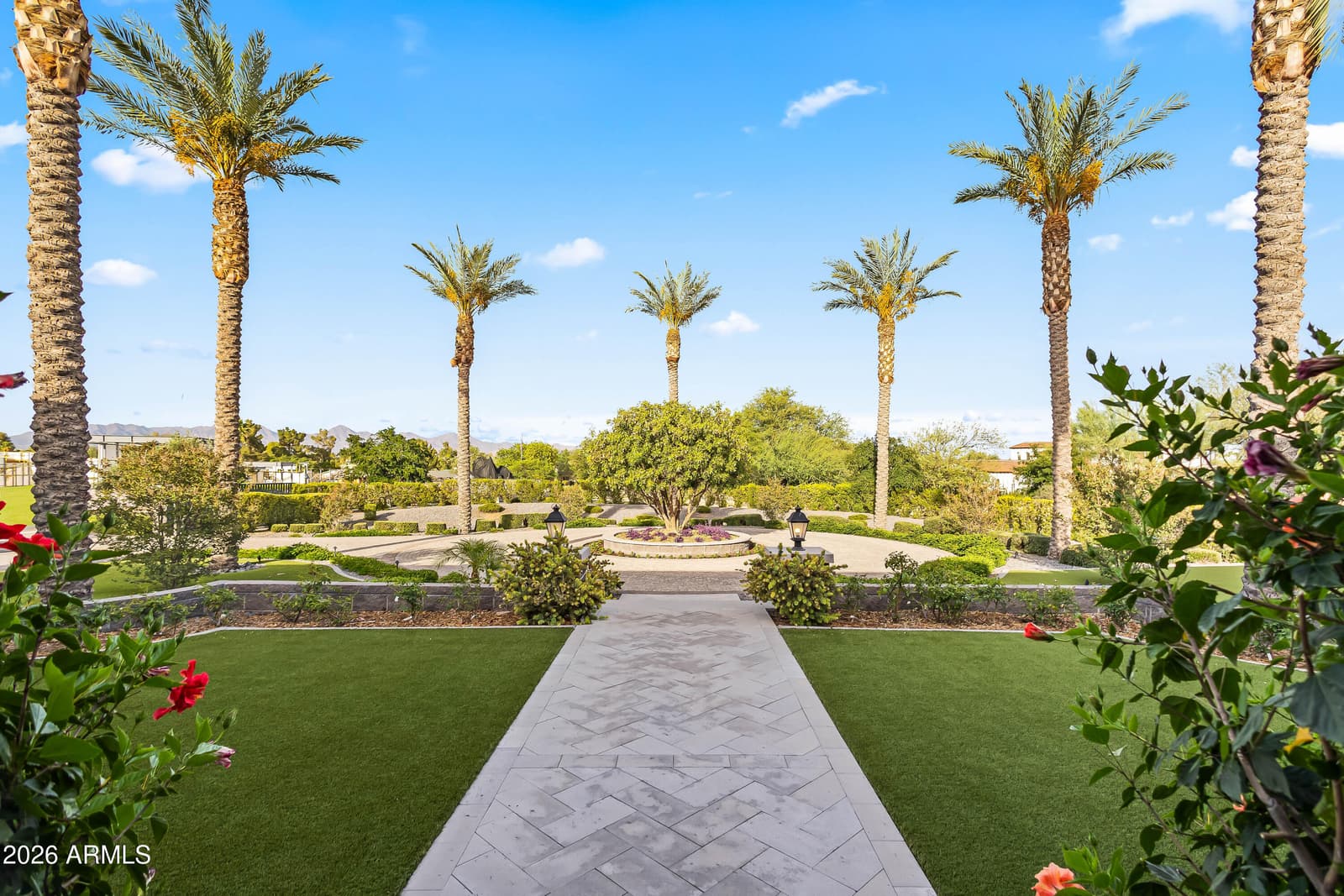 7970 N Ironwood Drive, Paradise Valley, AZ 85253 — photo 2 of 45