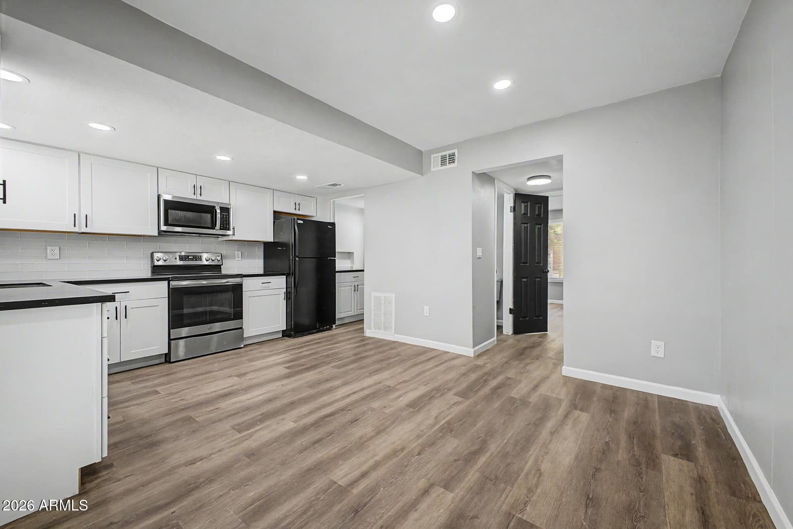3847 S Mill Avenue, Tempe, AZ 85282 — photo 12 of 32