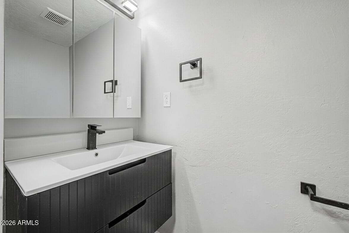 3847 S Mill Avenue, Tempe, AZ 85282 — photo 13 of 32
