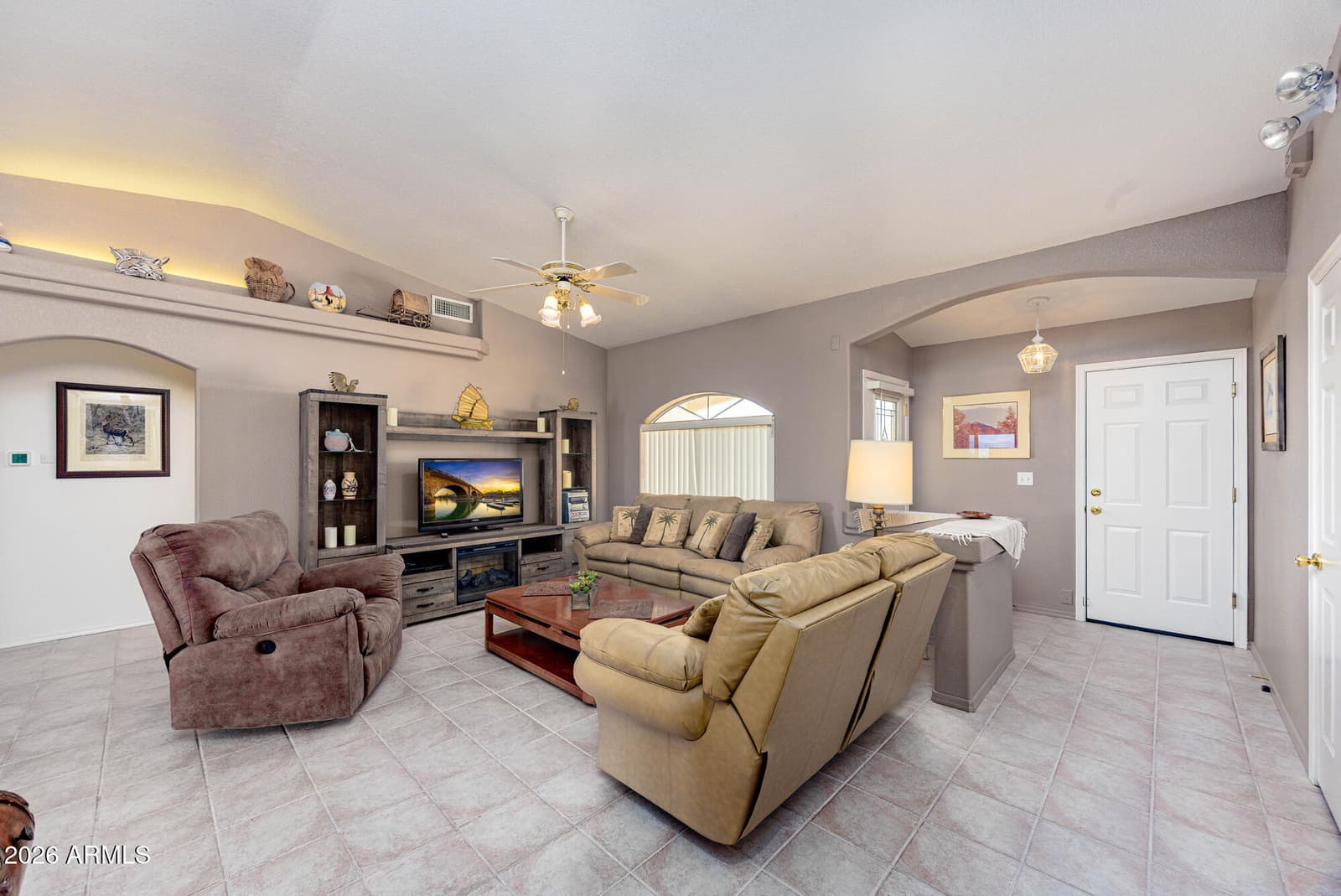 3130 Silverspoon Drive, Lake Havasu City, AZ 86406 — photo 5 of 32