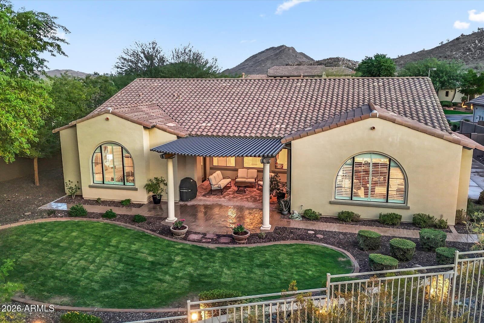 6752 W Lucia Drive, Peoria, AZ 85383 — photo 4 of 49