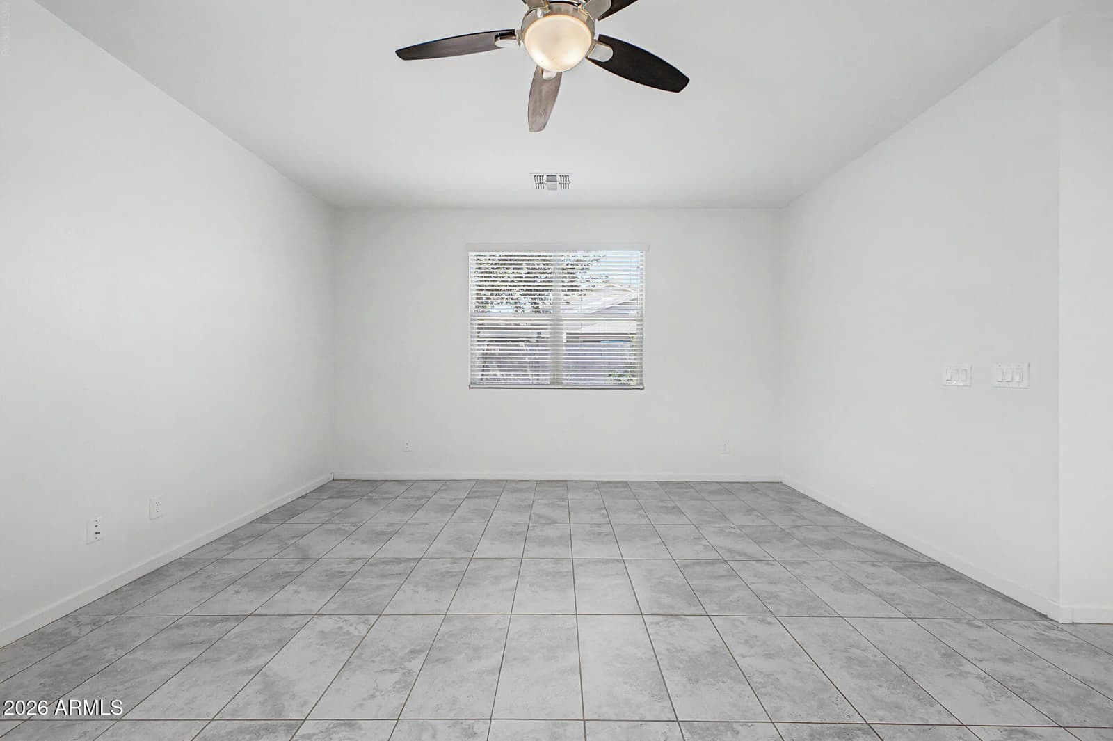 580 W Tallula Trail, San Tan Valley, AZ 85140 — photo 9 of 36