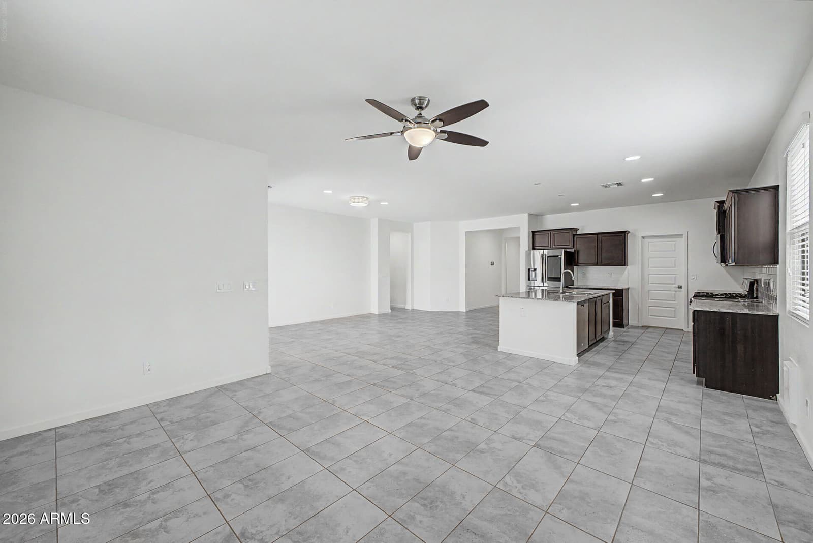 580 W Tallula Trail, San Tan Valley, AZ 85140 — photo 11 of 36