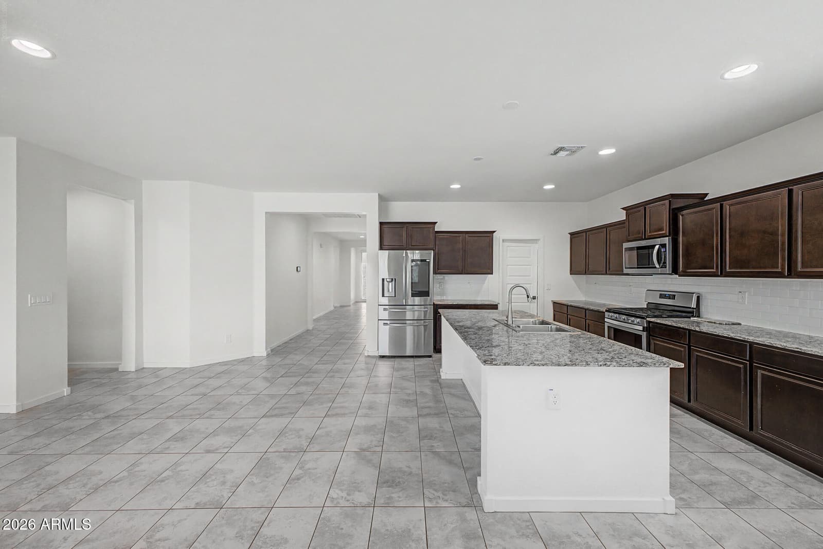 580 W Tallula Trail, San Tan Valley, AZ 85140 — photo 14 of 36
