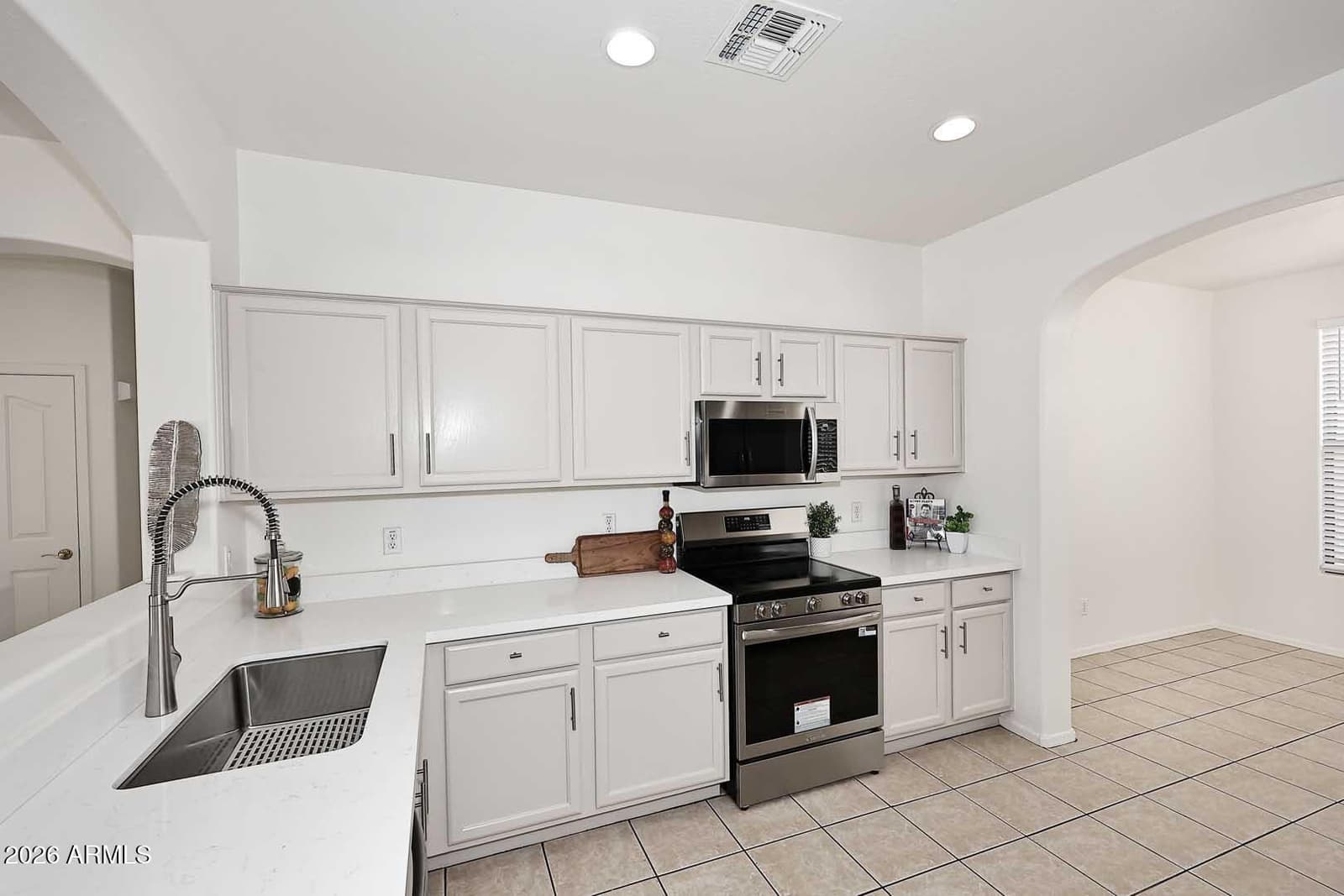 3366 E Packard Drive, Gilbert, AZ 85298 — photo 5 of 54